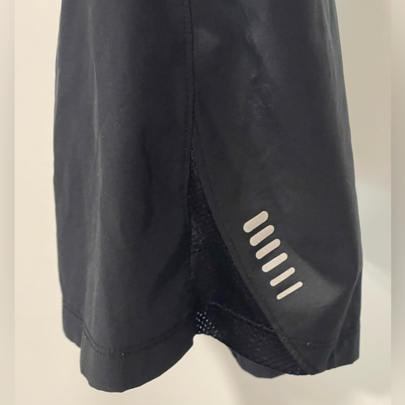 Under armour shorts - Picture 3 of 4